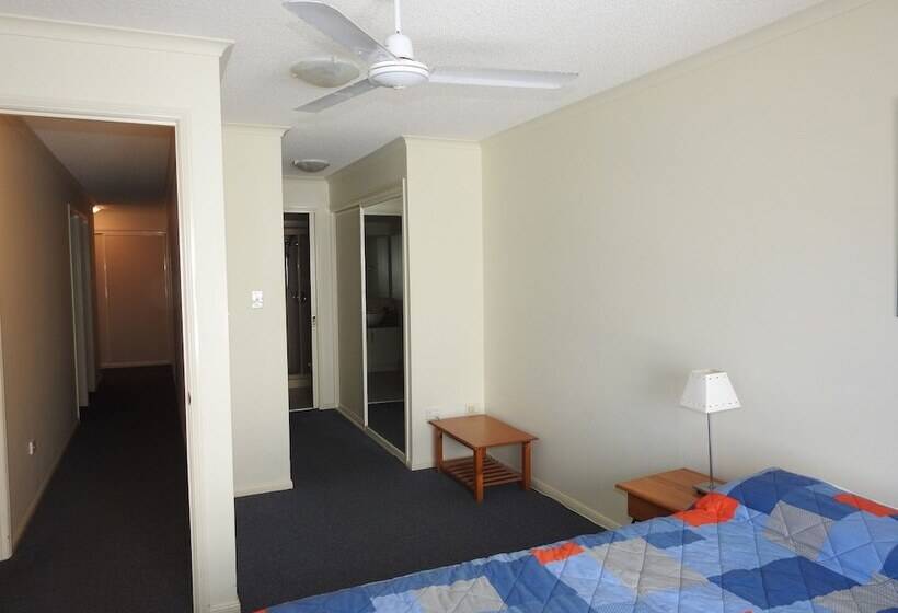 آپارتمان 3 خوابه, On The River Apartments