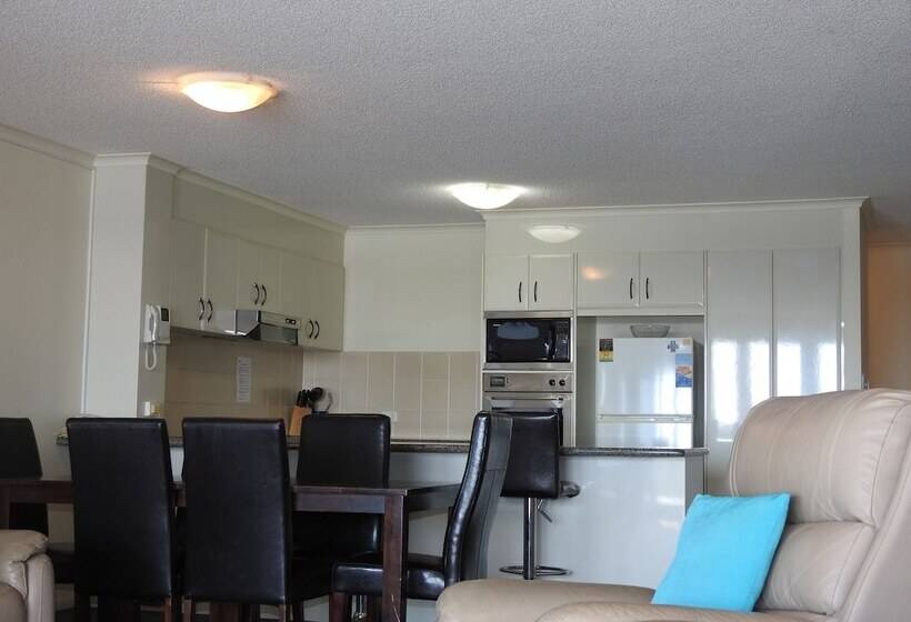 آپارتمان 3 خوابه, On The River Apartments