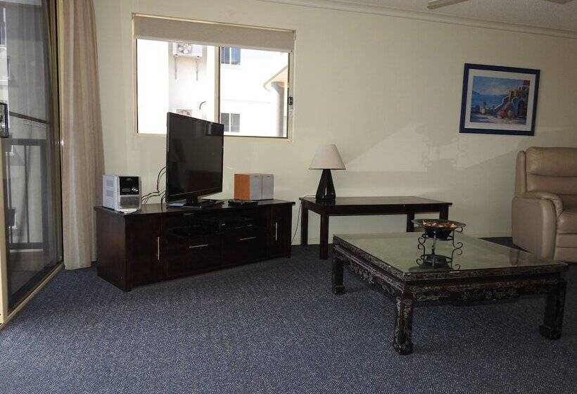 آپارتمان 3 خوابه, On The River Apartments