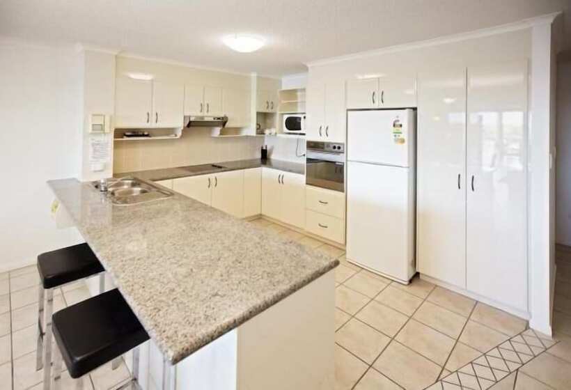 آپارتمان 2 خوابه, On The River Apartments