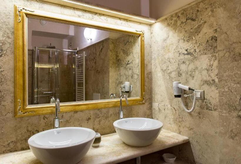 اتاق استاندارد سه نفره, Relais Dei Mercanti B&b And Suites