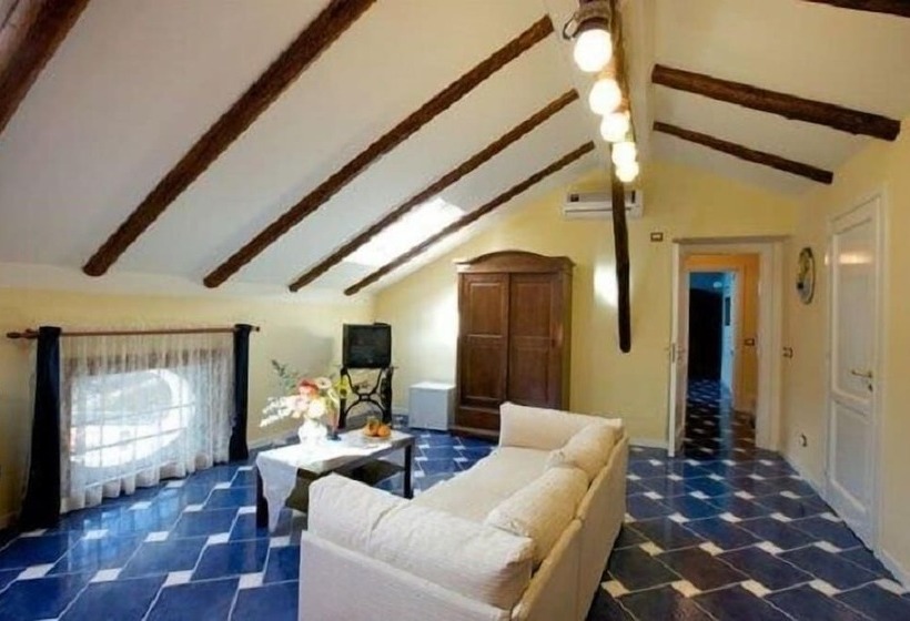 اتاق سوپریور, La Casa Di Donn'amelia