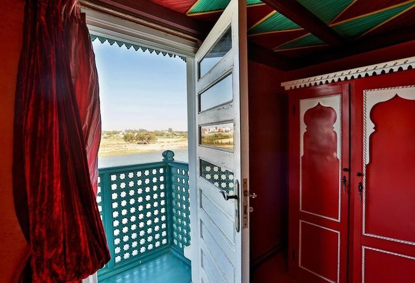 جناح ديلوكس, Dar Kbira