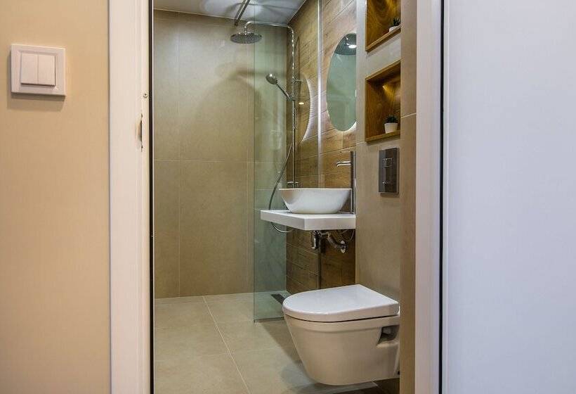 디럭스 룸, Hillhouse Plovdiv