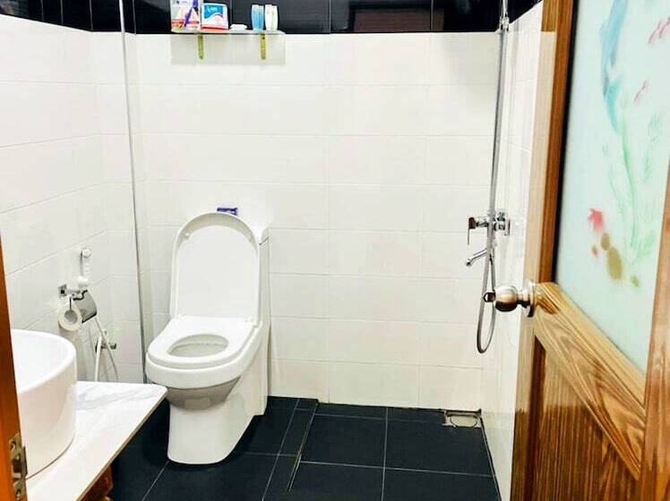 Quarto Triplo Superior, Ella Floating View