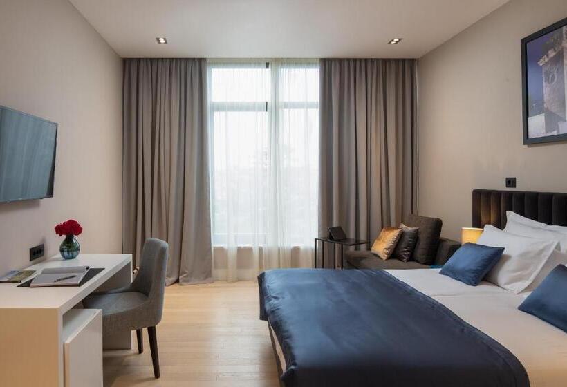 غرفة قياسية, Corona B&b