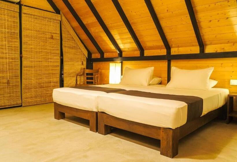 Superior Room, Go Go Green Resort