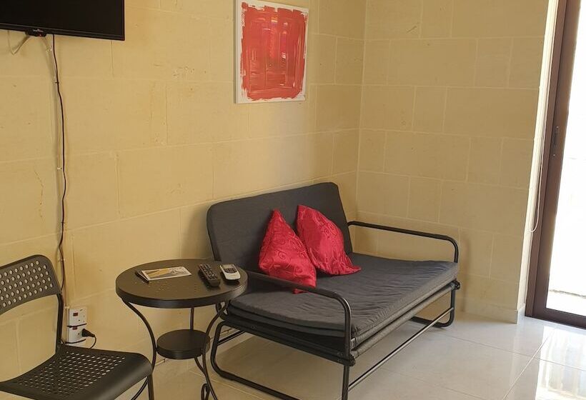 اتاق خانوادگی با سرویس بهداشتی مشترک, Ta  Rosalba B&b