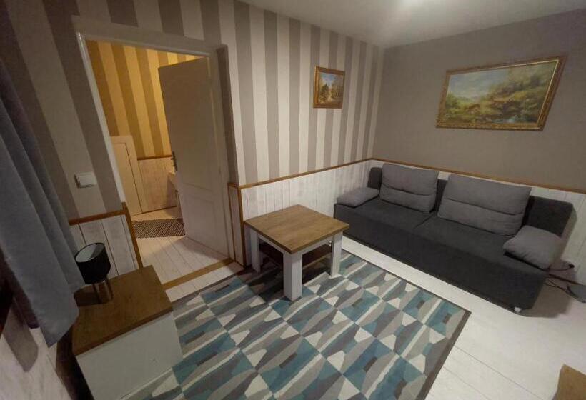 اتاق استاندارد سه نفره, Penzion Zákoutí