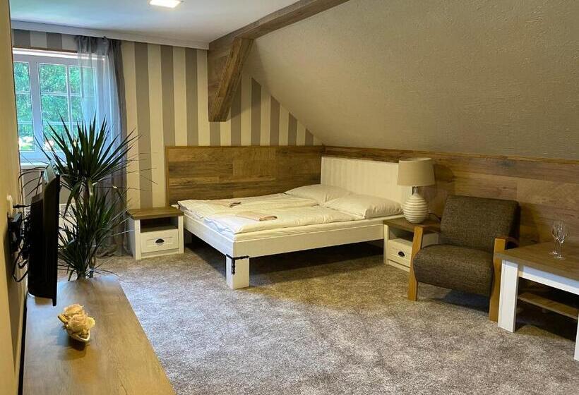 اتاق استاندارد سه تخته با چشمانداز, Penzion Zákoutí