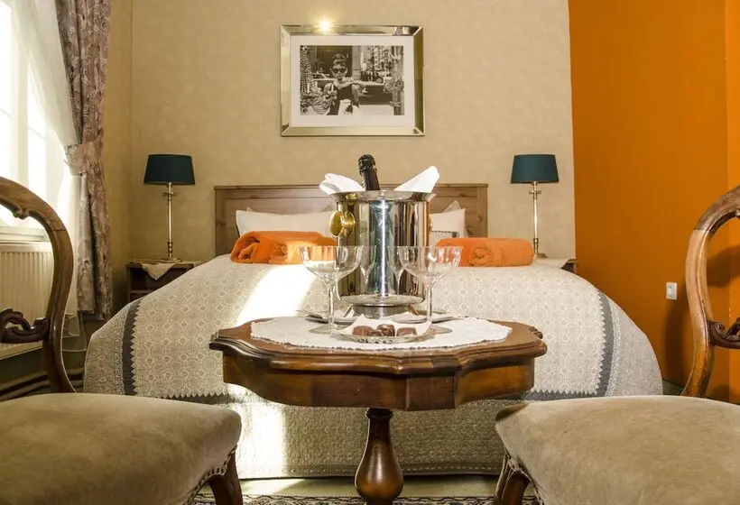 اتاق خانوادگی, Family Boutique Hotel Trubarjev