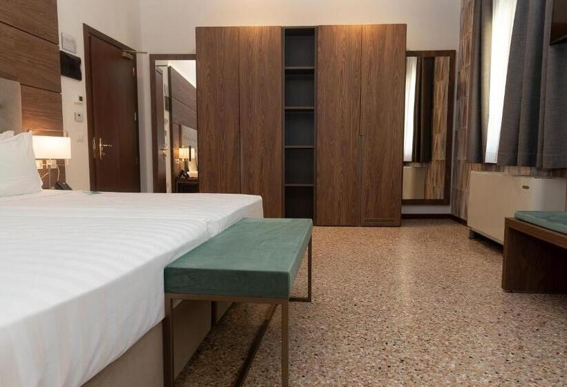 اتاق سوپریور, Palazzo Scamozzi