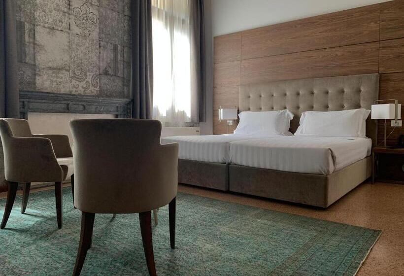 اتاق سوپریور, Palazzo Scamozzi