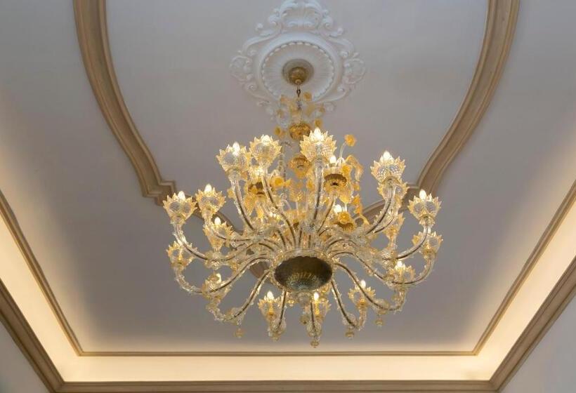 سوییت جونیور, Palazzo Scamozzi