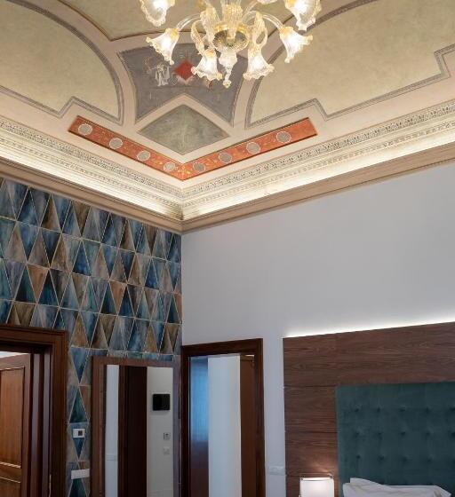 سوییت جونیور, Palazzo Scamozzi