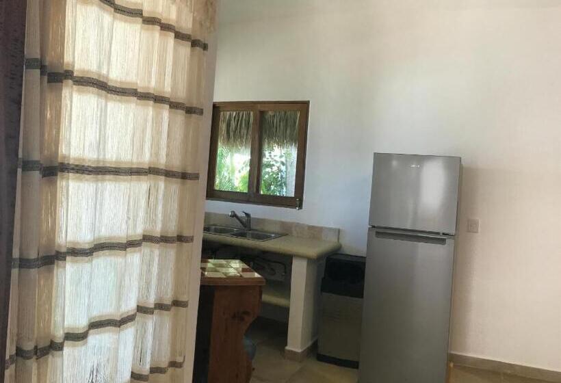 جناح جونيور مطلّ علي البحر, Bungalows Lydia San Pancho