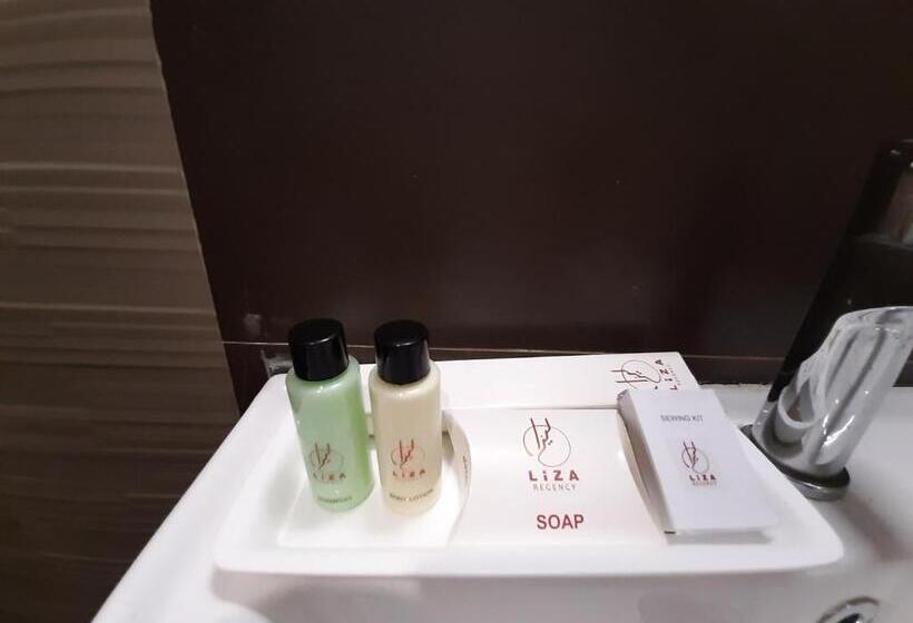 Camera Standard, Liza Regency