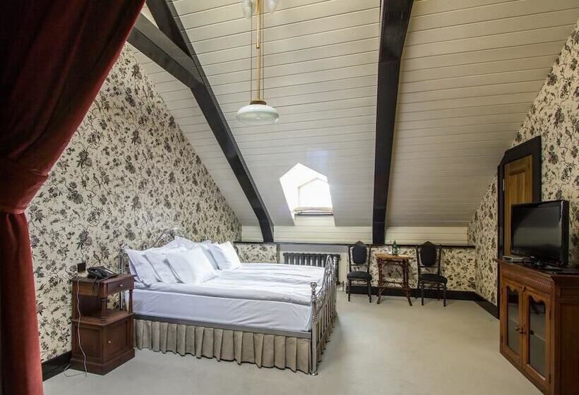 スタンダードルーム, Zamok Bip