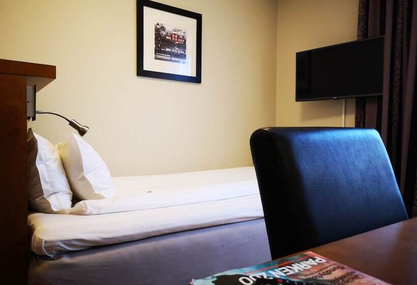 غرفة قياسية, Best Western Plaza