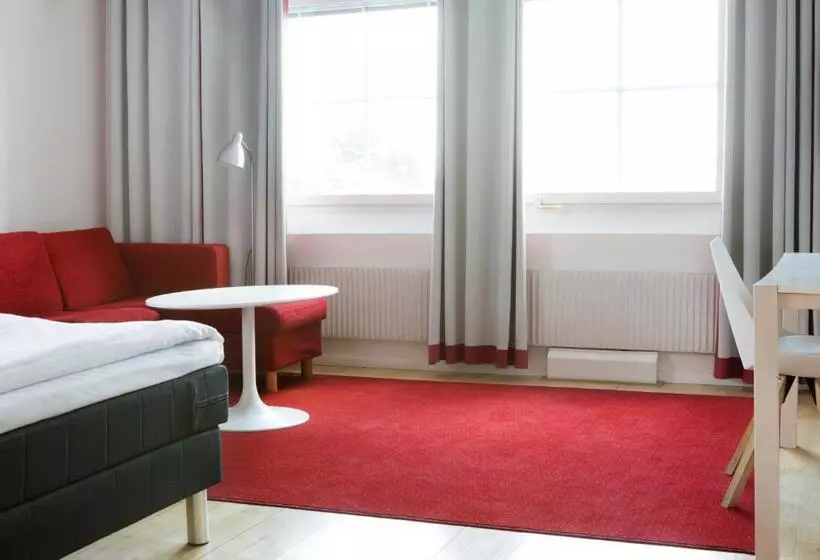 اتاق اجرایی, Comfort Hotel Arctic
