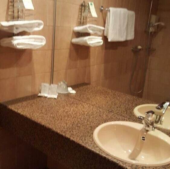 스탠다드 룸, Hôtel Des Trois Rois