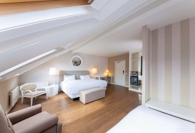 Superior-Zimmer, Geneva By Fassbind