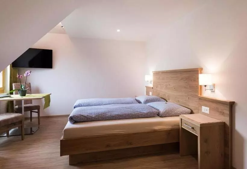 Standard Room, Restaurant Hirschen