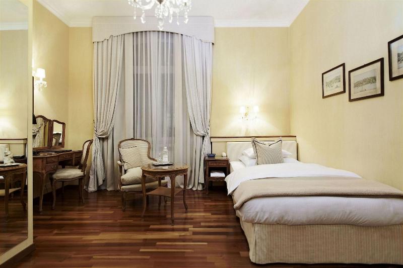 اتاق استاندارد یک نفره, Europe