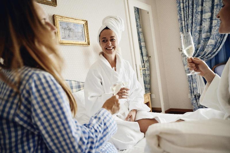 اتاق سوپریور, Europe