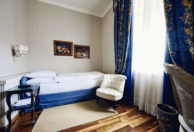 اتاق استاندارد یک نفره, Europe