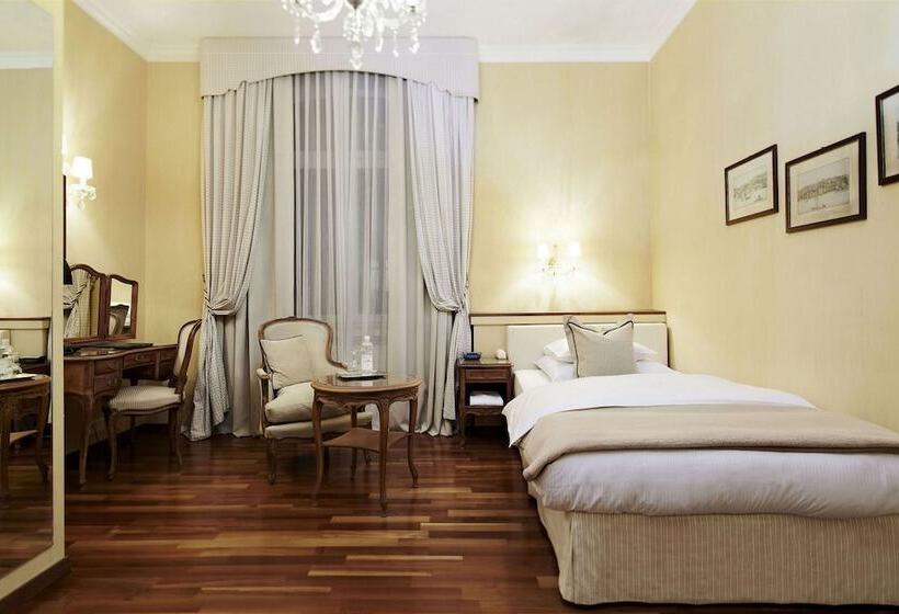 اتاق استاندارد یک نفره, Europe