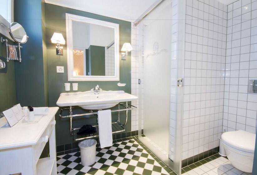 اتاق سوپریور یک تخته, Europe