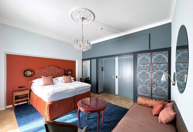 اتاق سوپریور, Europe