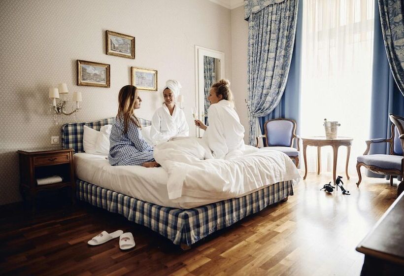 اتاق سوپریور, Europe