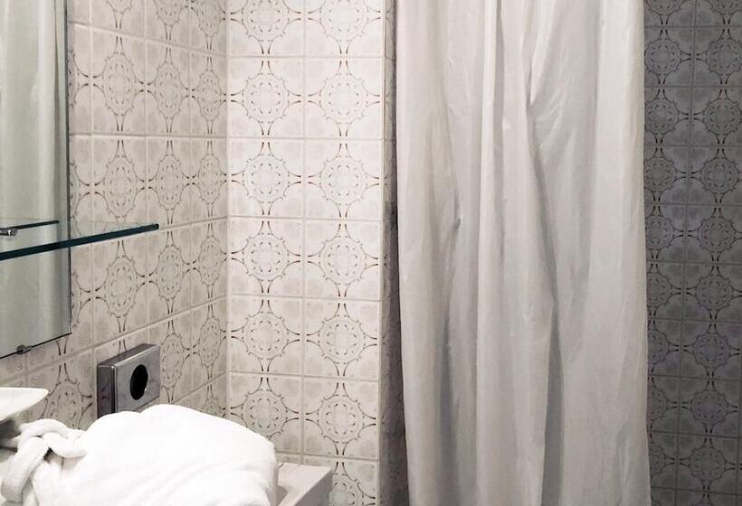 חדר סטנדרט נוף להרים, Regina Terme