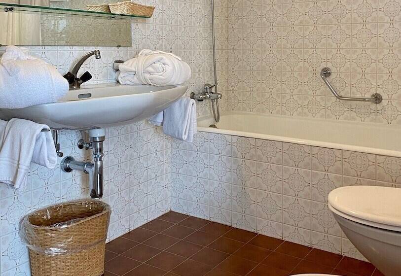 חדר סופריור עם נוף להרים, Regina Terme