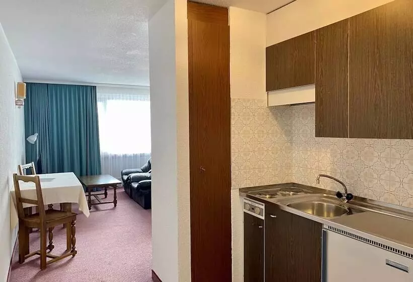 سوئیت خانواده 2 خوابه, Regina Terme