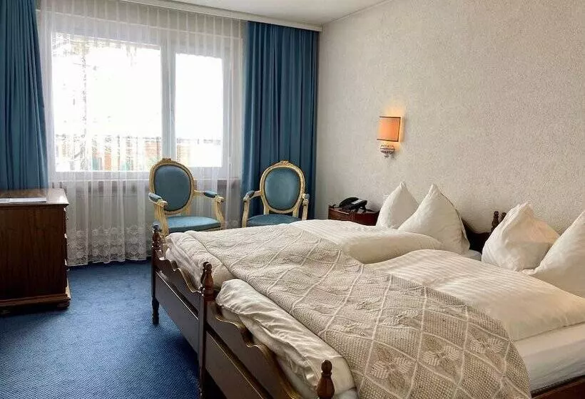 سوئیت خانواده 2 خوابه, Regina Terme