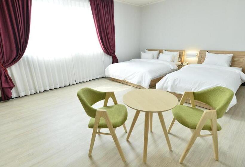 Quarto Deluxe, Gwangju Tourist