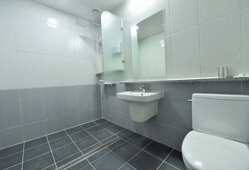 Quarto Deluxe, Gwangju Tourist