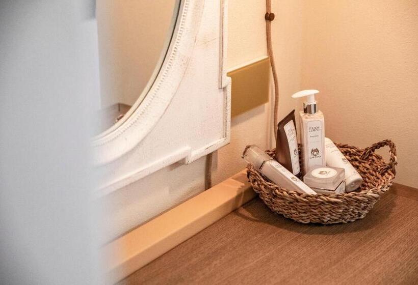 スーペリアールーム, Capanna Suites