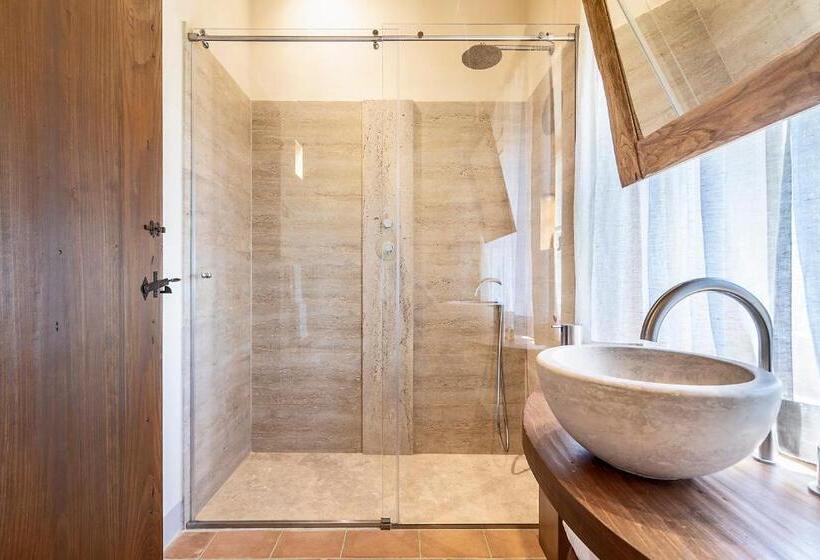 スーペリアールーム, Capanna Suites