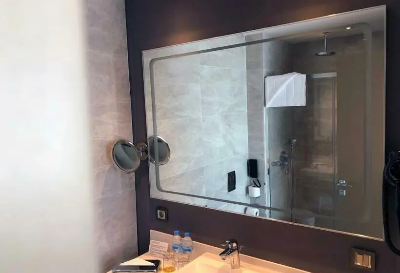 クラブスイート, Wyndham Grand Tbilisi