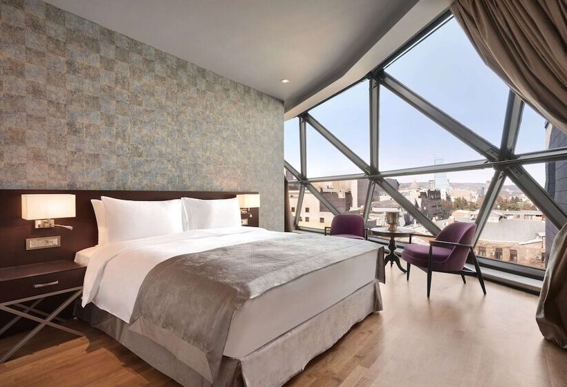 スイート, Wyndham Grand Tbilisi