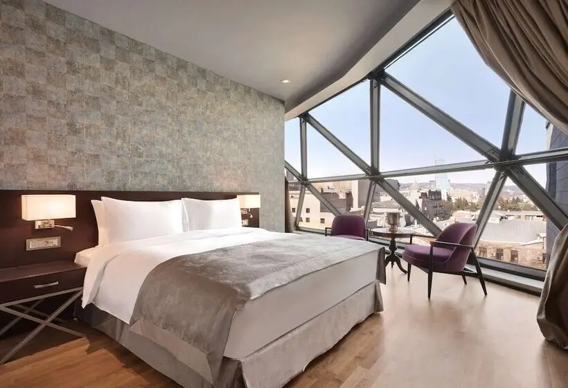 スイート, Wyndham Grand Tbilisi