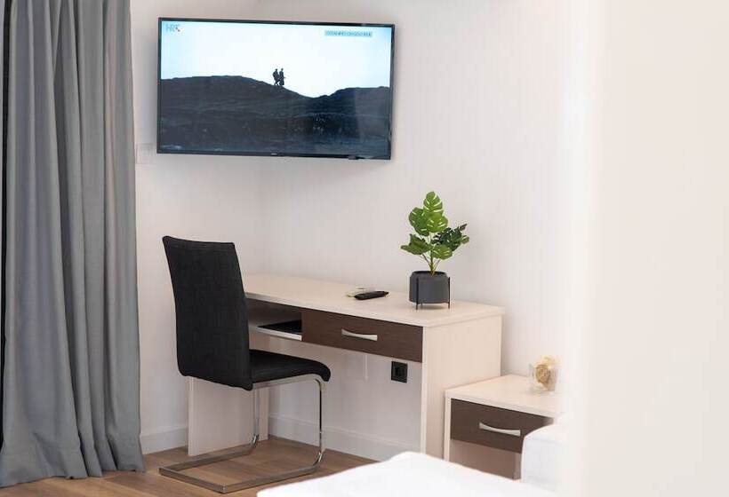 Апартаменты 2 Спальни Вид на Море, Apartments Amigos