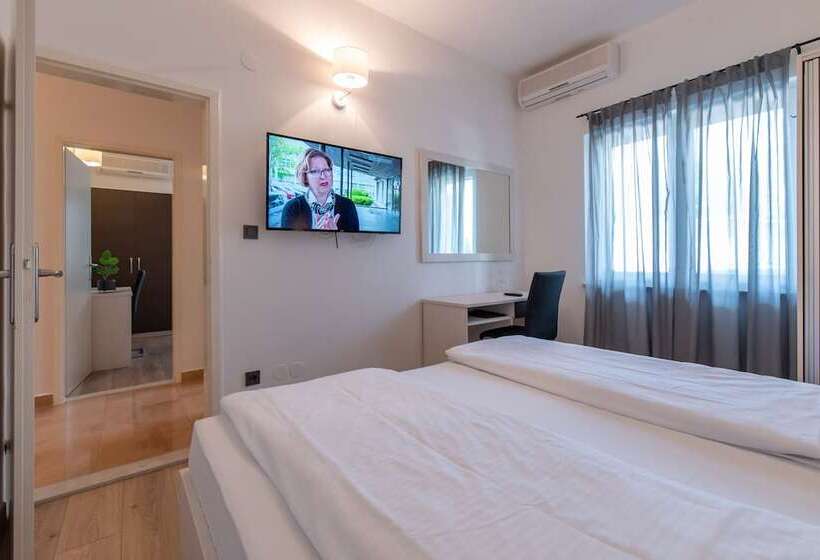 Семейный Номер, Apartments Amigos
