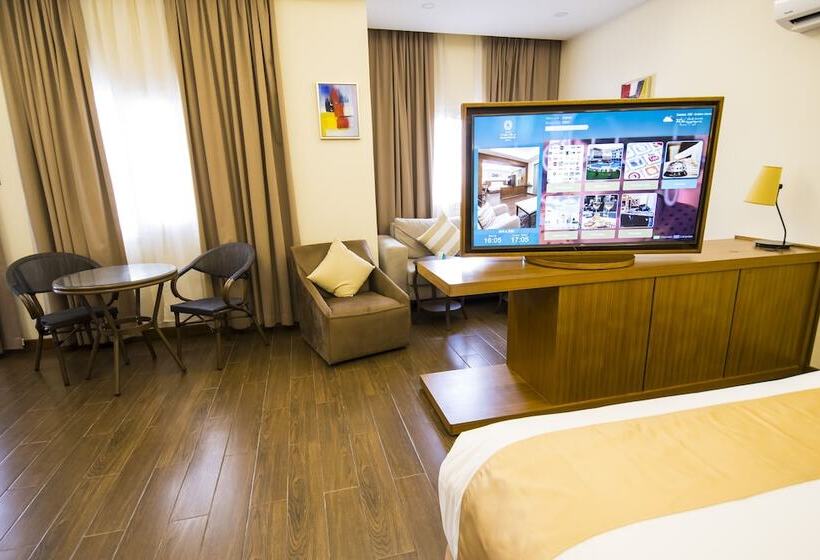 اتاق لوکس, Belad Bont Resort