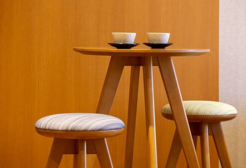 غرفة قياسية سرير كينج, Karaksa Hotel Grande Shin Osaka Tower