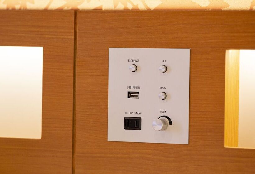 غرفة قياسية سرير كينج, Karaksa Hotel Grande Shin Osaka Tower